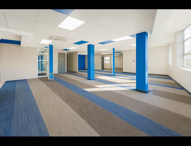 358M² OFFICE TO LET IN LYME PARK